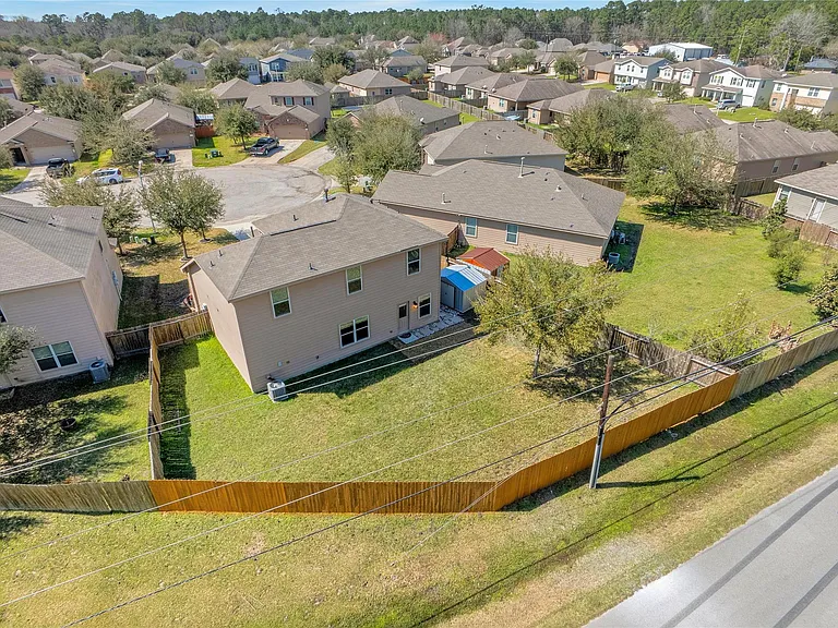 305 Crooked Pine Ct — Photo 35