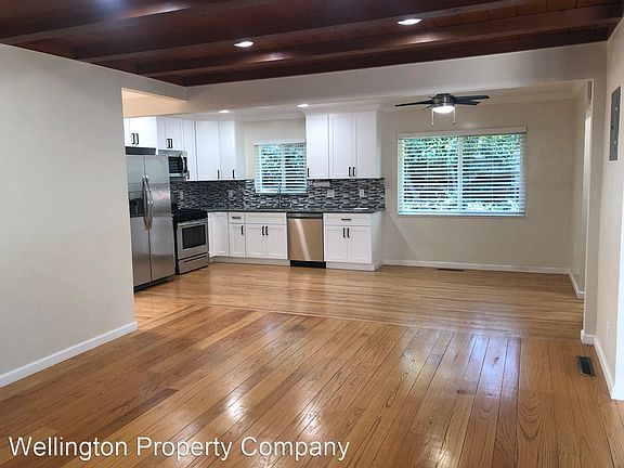 4th image of 3810 Maybelle Ave #3808