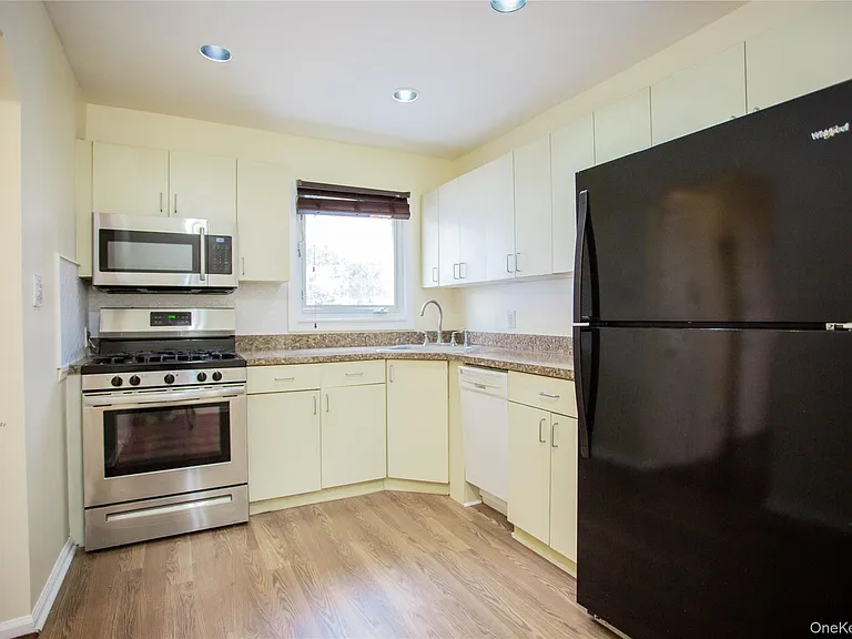 193 Nassau Blvd #MAIN — Photo 9