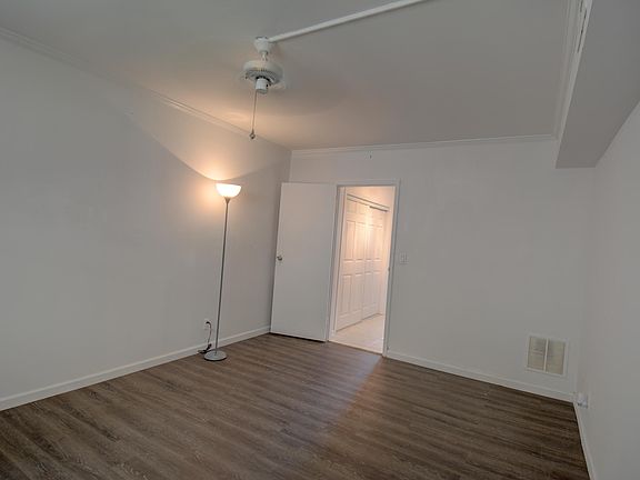 5th image of 1 Abbey Ln APT 104