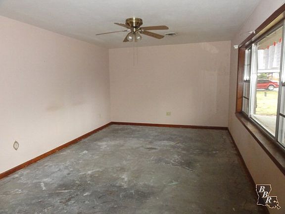 2nd image of 205 Uranus St