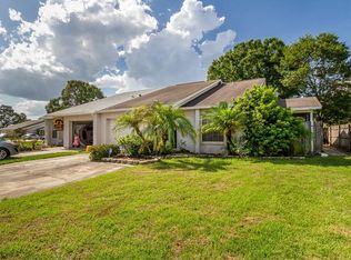 1022 Meadowood Pointe Rd, Lakeland, FL 33811