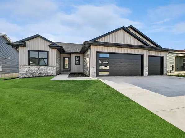 1423 Echo Ridge Ln, Marion, IA 52302