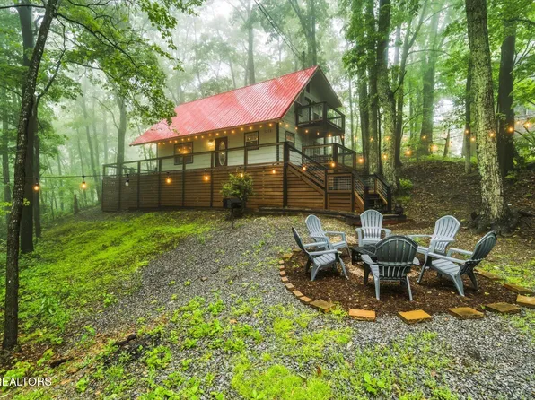 1375 S Baden Dr, Gatlinburg, TN 37738