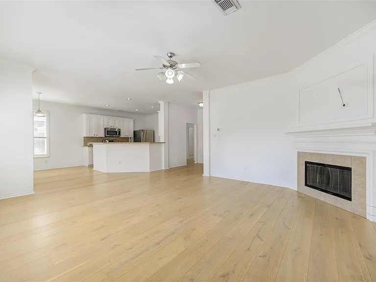 4426 Desert Cliff Ct — Photo 16