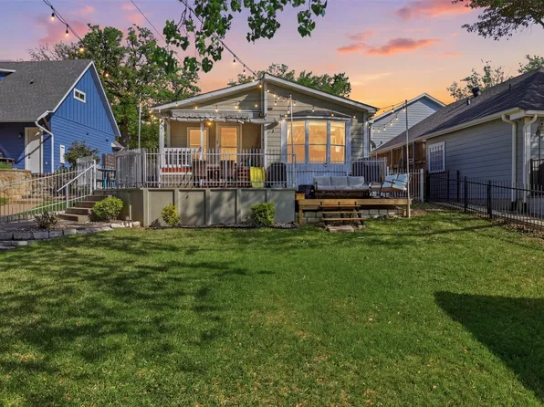 1105 E Lake Dr, Weatherford, TX 76087