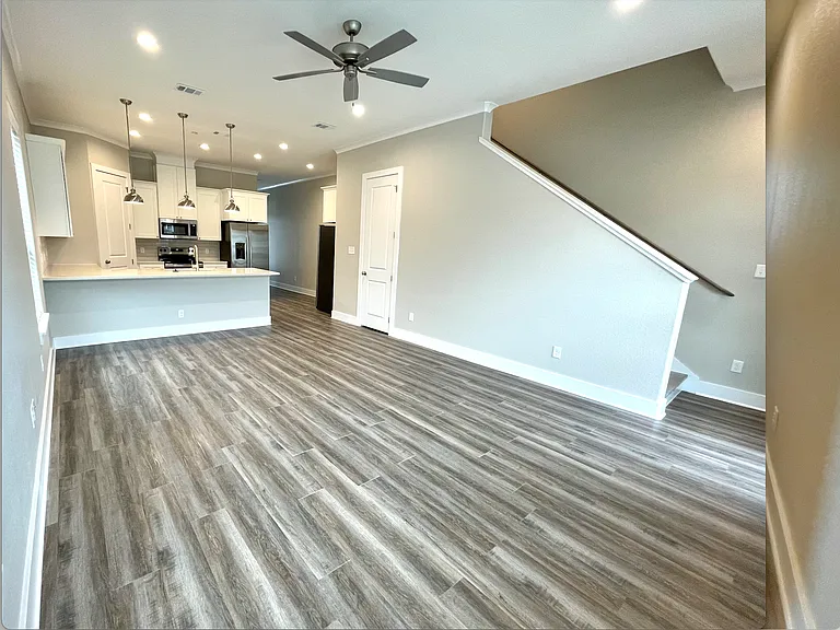 401 Park Pl — Photo 11