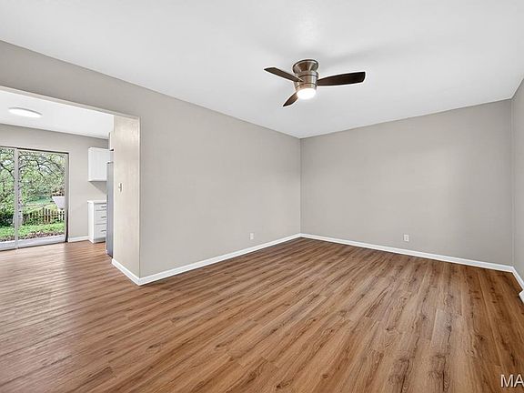 3rd image of 109 Village Dr