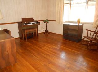 1410 Universal Rd, Pittsburgh, PA 15235