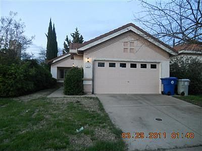 2nd image of 135 Camberwell Way
