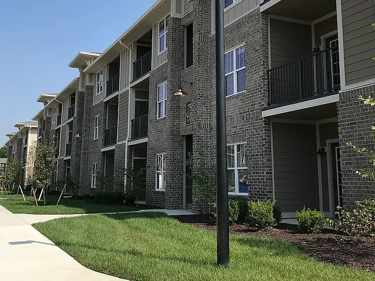 State Street Apartments — Photo 7