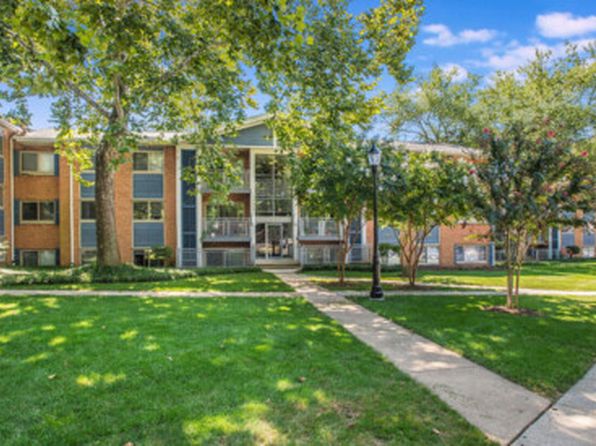 Arrowood Parc | 2526 Chain Bridge Rd, Vienna, VA