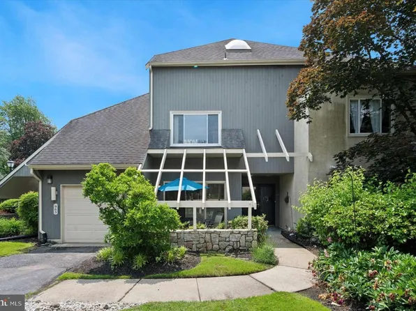 965 Chanticleer, Cherry Hill, NJ 08003