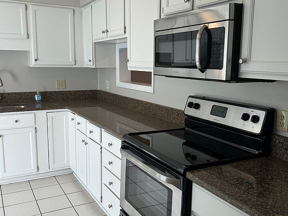 5th image of 4665 Lawndale Dr