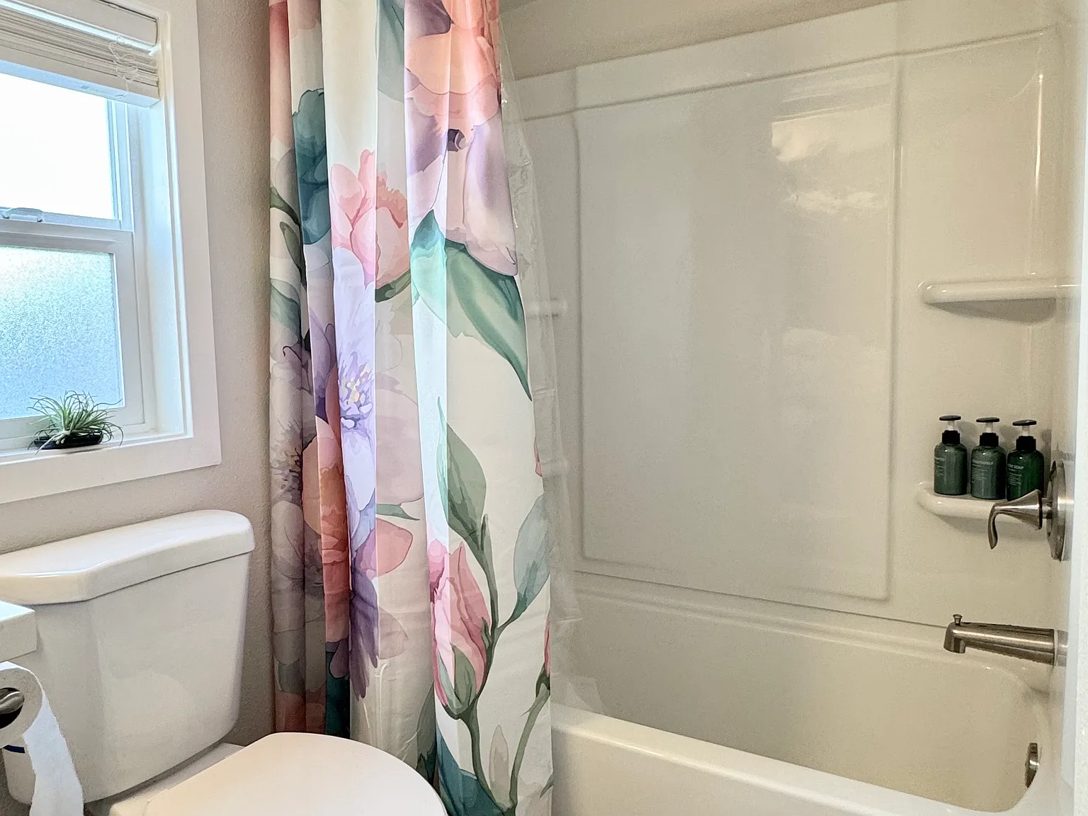 3221 Beacon Ave — Photo 3
