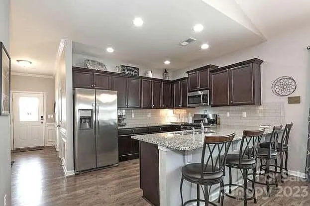 9728 Chase View Dr — Photo 4