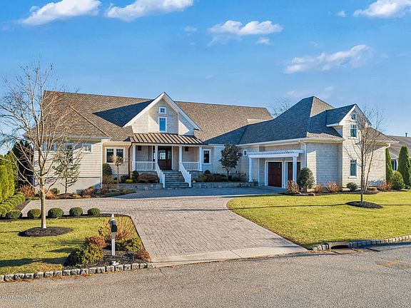 5th image of 33 Haines Cove Dr