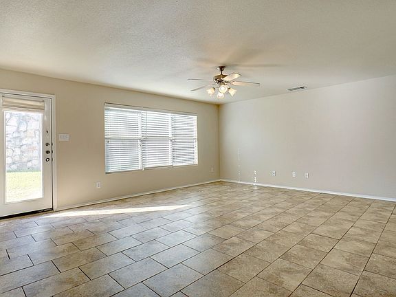 4th image of 7421 Cowhand Ct