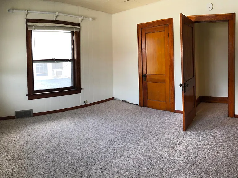109 E Prentiss St #2 — Photo 6