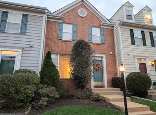 8844 Moat Crossing Pl, Bristow, VA 20136