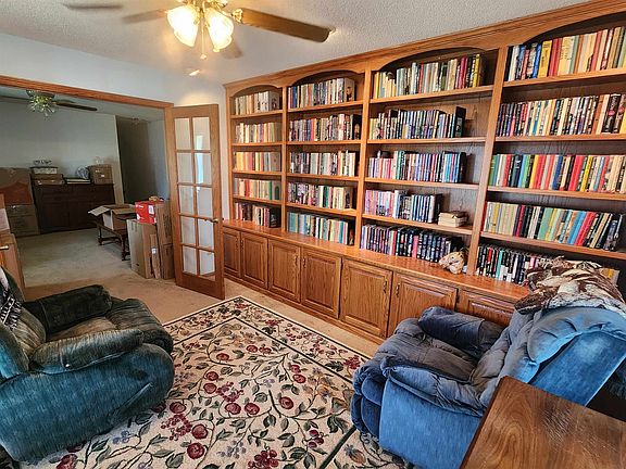 5th image of 1704 Wheatland Ave