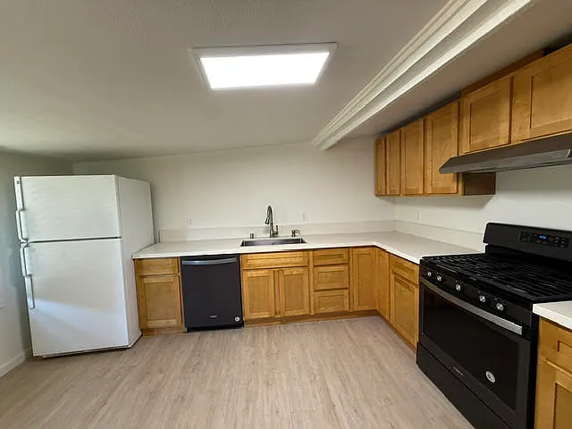 276 Woodland Dr — Photo 9