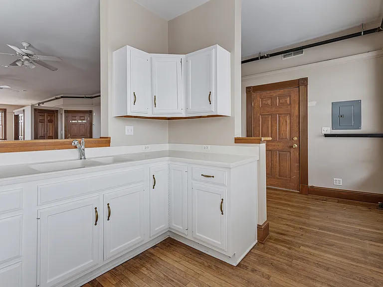 222 W Main St #A — Photo 8