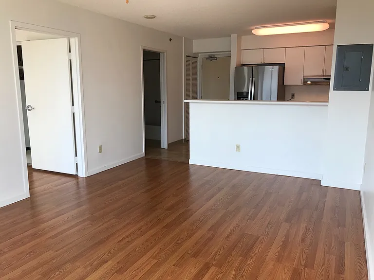 215 N King St #1706 — Photo 4
