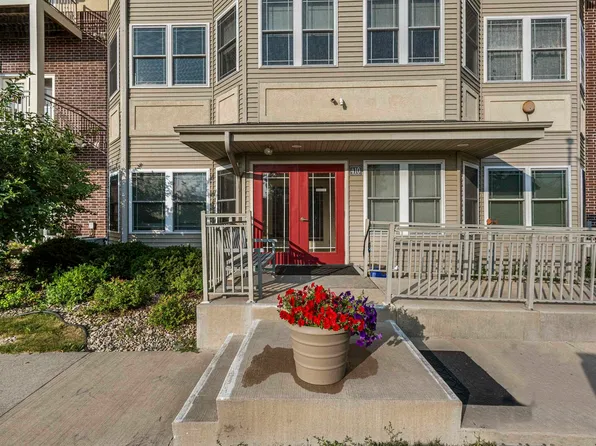 410 New Age Cir APT 212, Verona, WI 53593