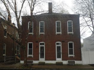 218 E Steins St, Saint Louis, MO 63111