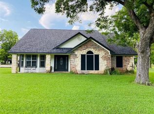 201 E 2nd St, Dodd City, TX 75438