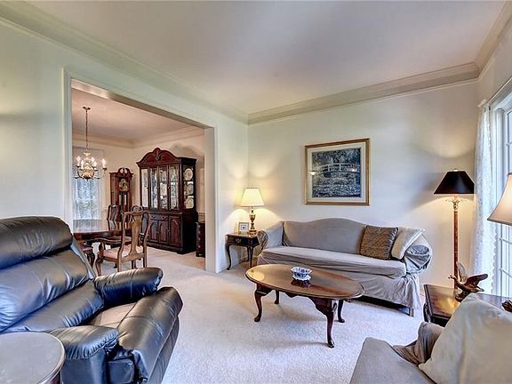 4th image of 1093 Hopedale Ln