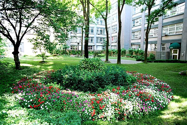 Sold by Awaye Realty Management LLC | media 26