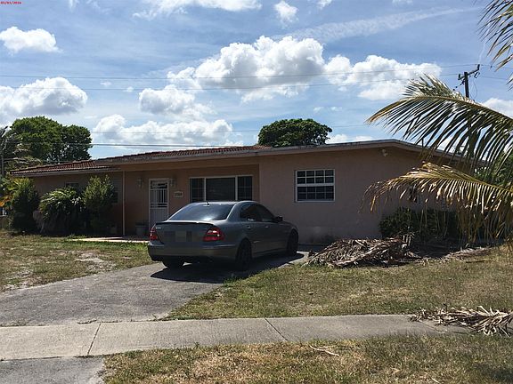 4th image of 17800 NW 42nd Ct