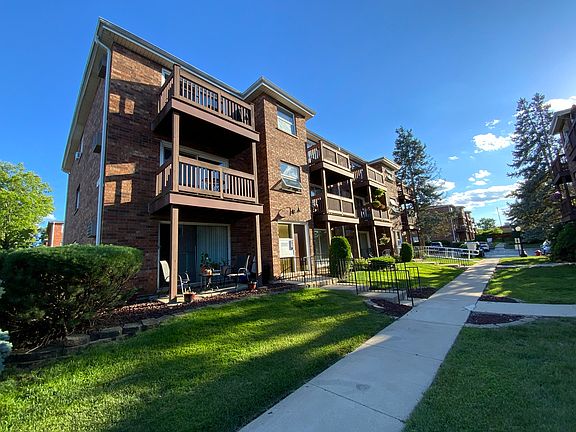 5th image of 14810 Kilpatrick Ave #411