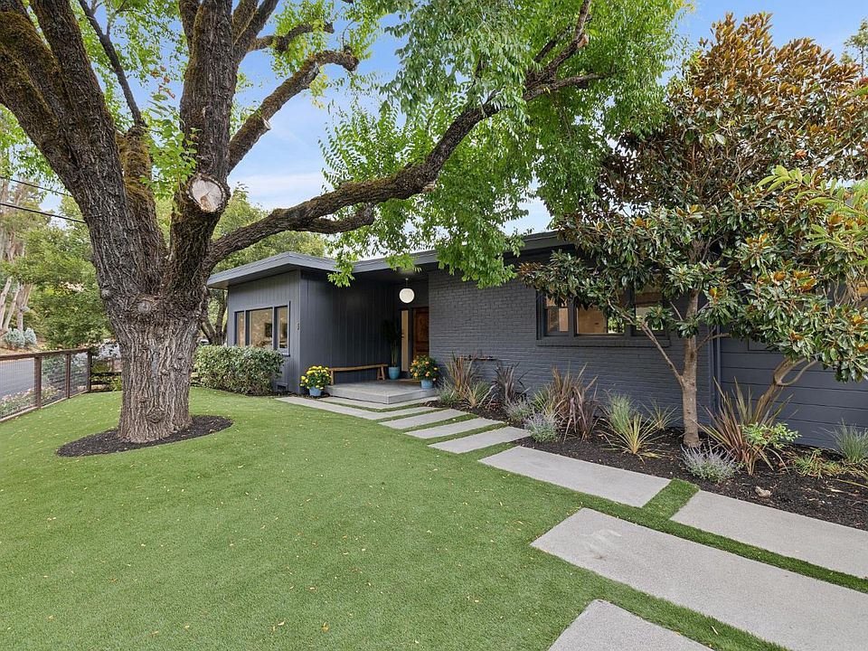 1st image of 5 Angela Avenue