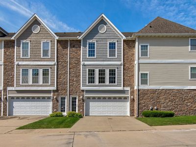 8302 Westown Pkwy UNIT 1102, West Des Moines, IA, 50266