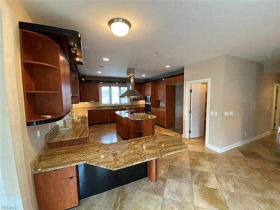4th image of 5220 Stonebridge Ct