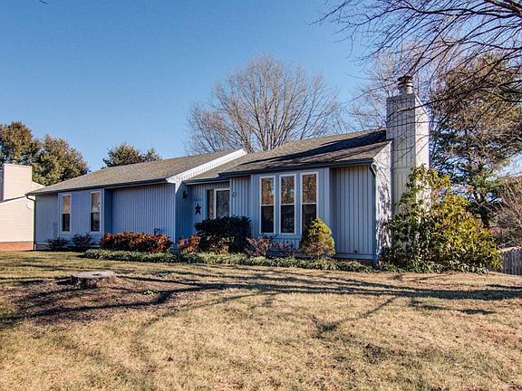 2nd image of 5622 Penguin Dr