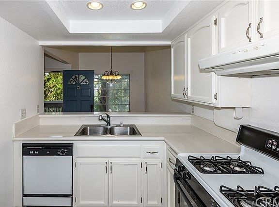 5th image of 1275 W Capitol Dr Unit 118