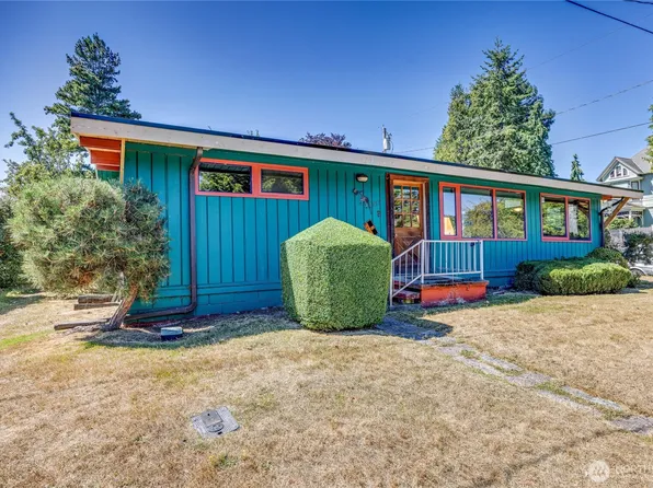 737 Jackson Street, Port Townsend, WA 98368