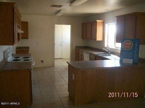 3rd image of 34041 W Romley Ave