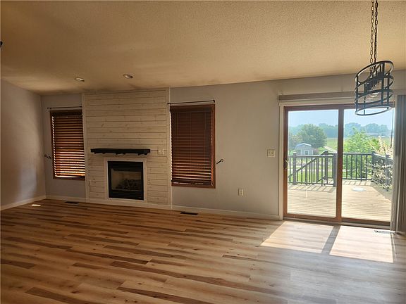 5th image of 321 Nicholas Street