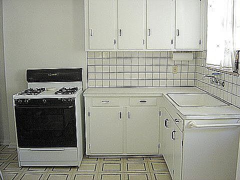 kitchen- 1190 Argonne