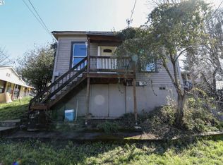 1237 SE Cobb St, Roseburg, OR 97470