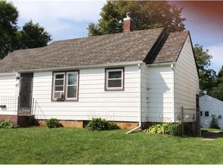 910 Erie St, Storm Lake, IA 50588