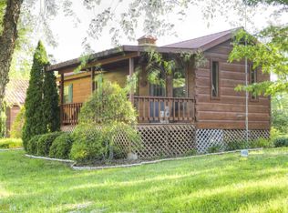 232 Hummingbird Ln, Rabun Gap, GA 30568