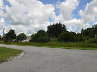 2402 W Hampton Rd, Avon Park, FL 33825