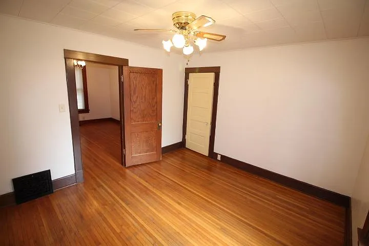 1710 Harwood St — Photo 7
