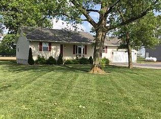 15600 Farmer Rd, Ridgway, IL 62979